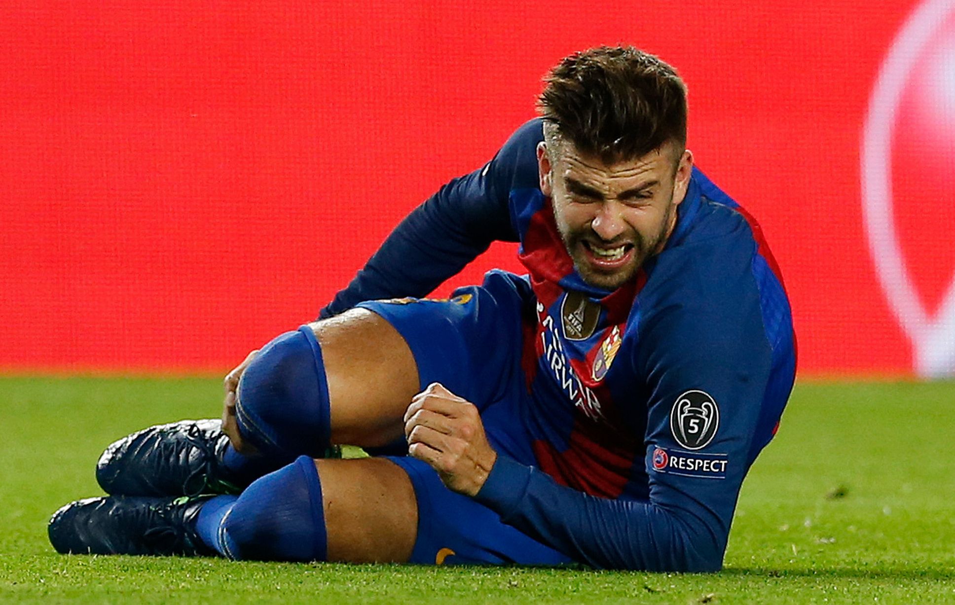 Ź 4 - 0  Ե